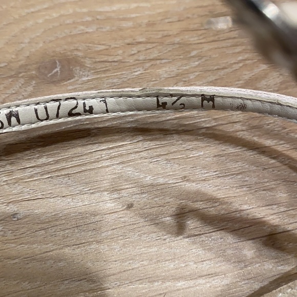 Stuart weitzman heels size 4.5 - Picture 2 of 4